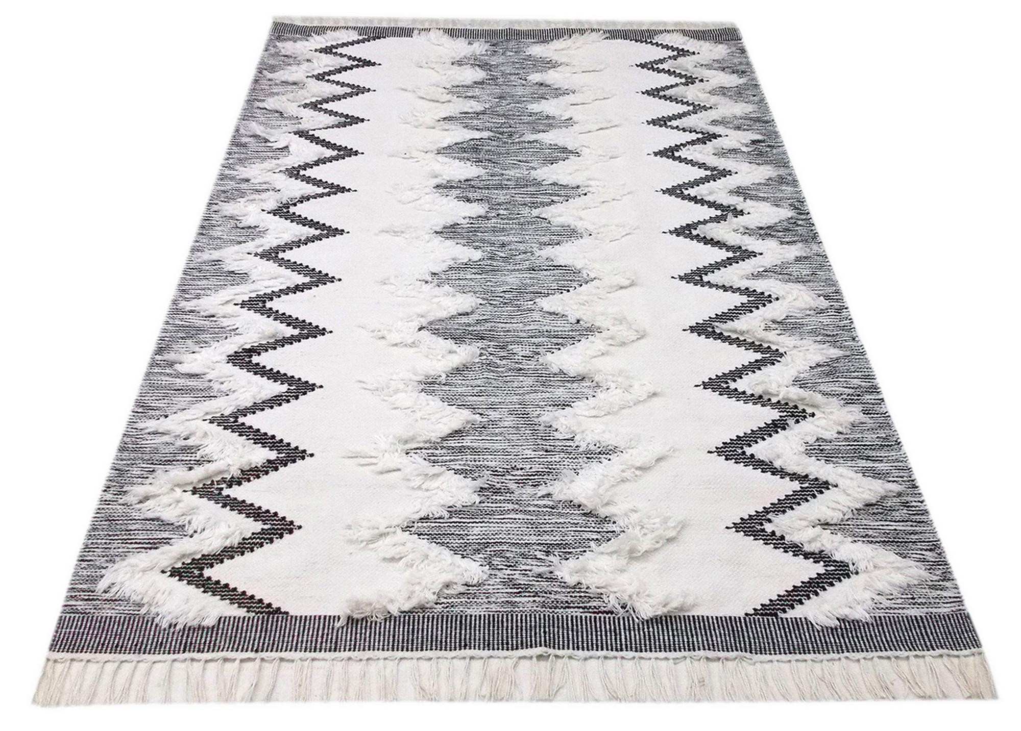 SARIA RUG 5X8